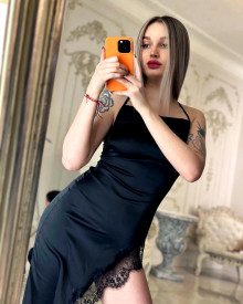照片年轻 (22 年）性感VIP护送模特 Dominika 从 柏林