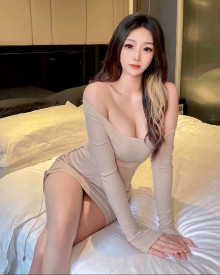 Photo young (23 years) sexy VIP escort model Jia Jia from Kuala Lumpur
