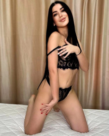 Photo young (22 years) sexy VIP escort model Melia from Франкфурт