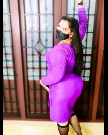 照片年轻 (38 年）性感VIP护送模特 Sumita Chauhan 从 班加罗尔
