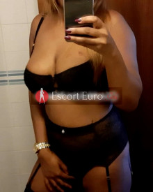 Fotoğraf genç (26 yıl) seksi VIP eskort modeli Lilly Rose itibaren Porto
