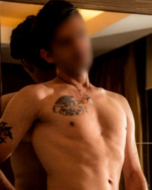 Photo young (30 years) sexy VIP escort model ACOMPANHANTE LEANDRO from Porto