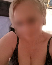 Photo young (49 years) sexy VIP escort model Polina from Tbilisi