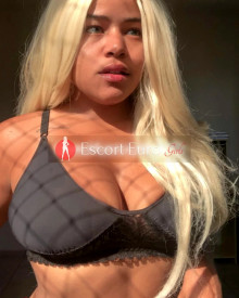 Photo young (21 years) sexy VIP escort model Barbara DeMillus from Recife