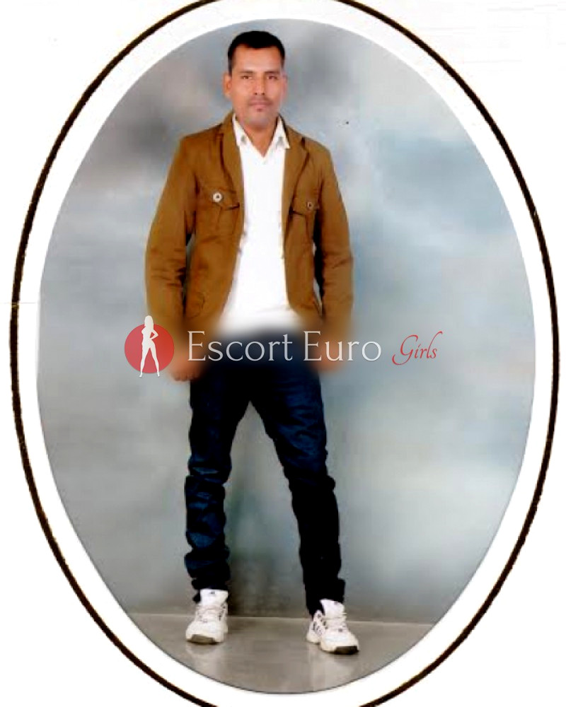 Photo young ( years) sexy VIP escort model Sameer Dewan from 
