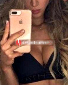 Photo young (27 years) sexy VIP escort model Sara from Amman