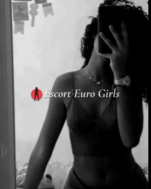 Photo young (26 years) sexy VIP escort model Emma from Тбилиси