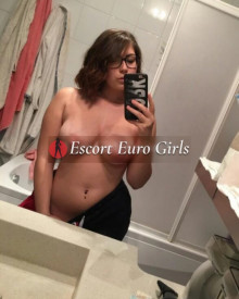 照片年轻 (29 年）性感VIP护送模特 Sophie 从 多伦多
