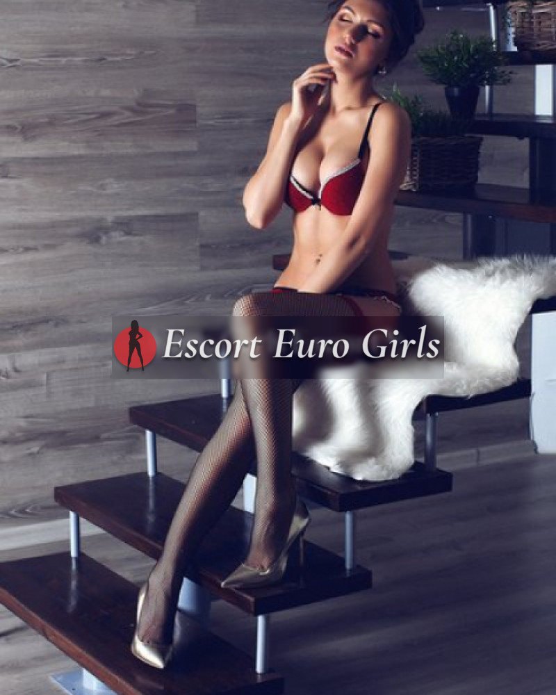 Foto jung ( jahre) sexy VIP Escort Model Denisa from 