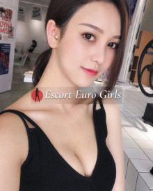 照片年轻 (28 年）性感VIP护送模特 Tracy 从 广州
