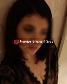 照片年轻 (29 年）性感VIP护送模特 Mía Melissa 从 巴塞罗那