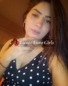 照片年轻 (23 年）性感VIP护送模特 Radhika 从 迪拜
