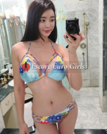 照片年轻 (25 年）性感VIP护送模特 Julie 从 北京