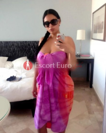 Foto jung (28 jahre) sexy VIP Escort Model Emily from Dubai