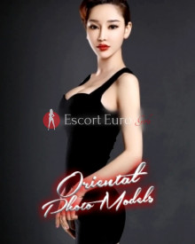 Foto jung (31 jahre) sexy VIP Escort Model Elina from London