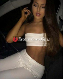 Photo young (26 years) sexy VIP escort model Clarice from Amsterdam