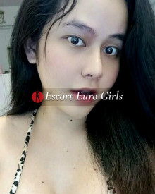 Foto jung (28 jahre) sexy VIP Escort Model Eman from Maskat